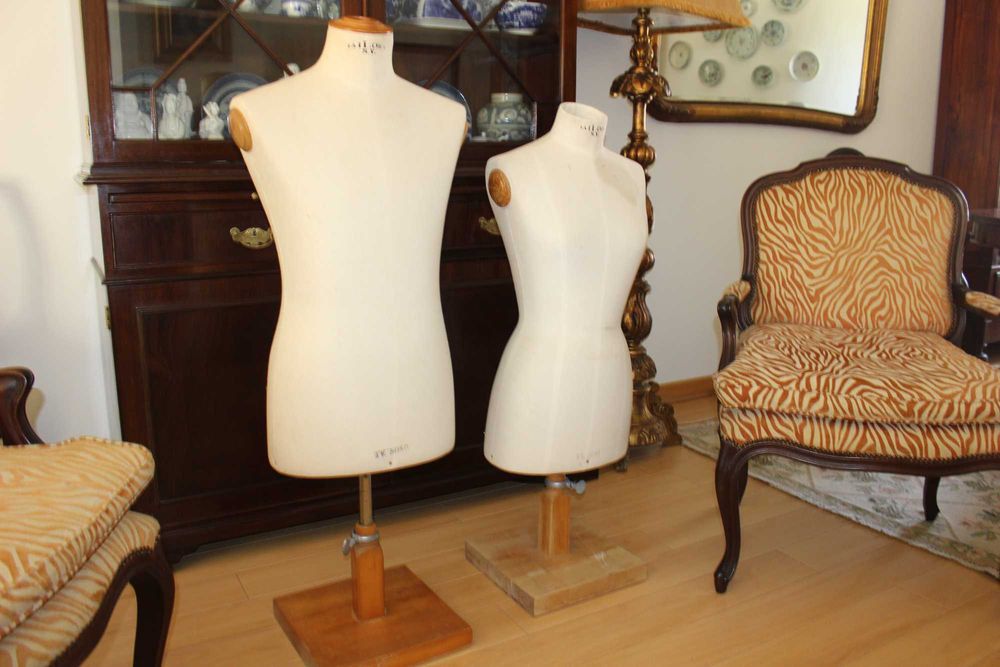 Antigo par de Manequins Taylor"s NY. Preço 90 e 80€