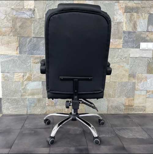 Крісло комп'ютерне з підставкою для ніг офісне крісло boss