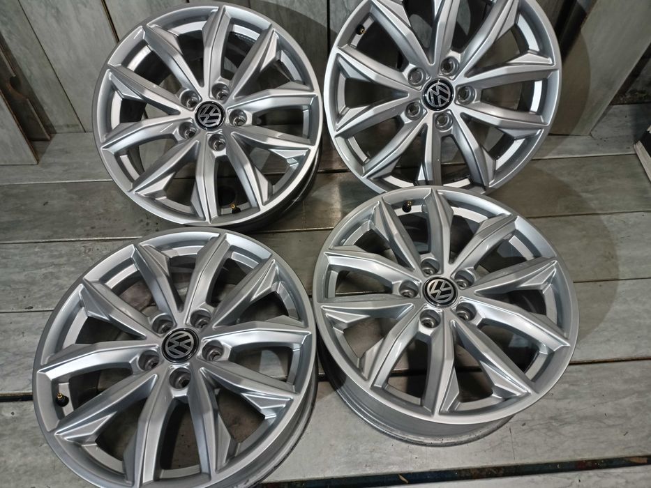 5#  Felgi aluminiowe 7.0" x 17" 5x112 ET 34 Vw Audi Skoda Seat