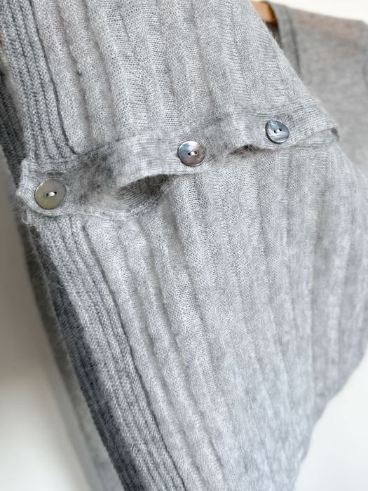 Szary kardigan cienki 100% wełna miękki delikatny puszysty sweterek S