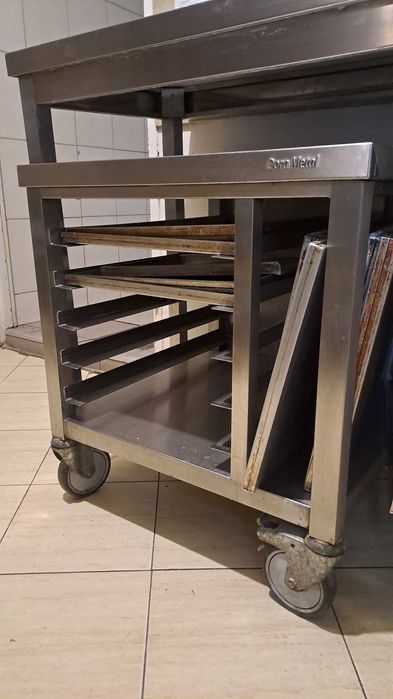 Solidny wózek gastronomiczny z blatem na 5 blach 60x40 +5 blach gratis