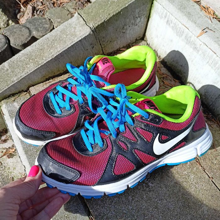 Adidasy Nike revolution 2