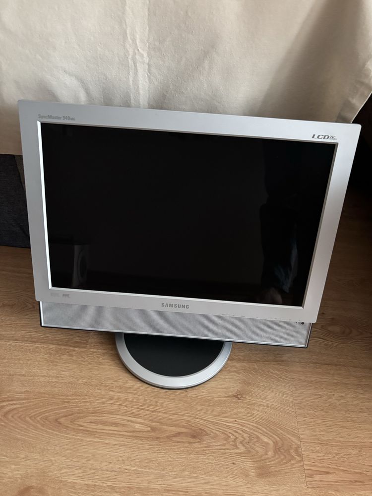 Monitor Samsung syncmaster 940mg