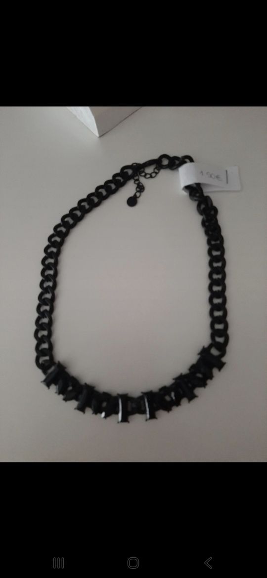Colar preto matte