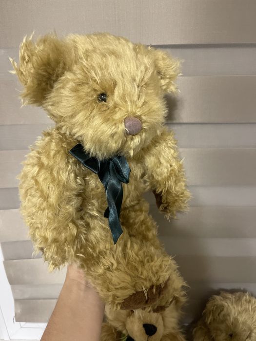 Мягкі іграшки гарні ведмедики