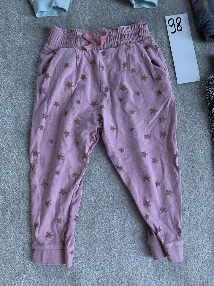 98 spodnie spódniczki  jeans ubrania zestaw panterka dresy aladynki