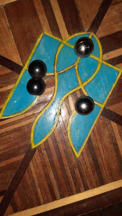 Шарики-металл+шарики-магнит.