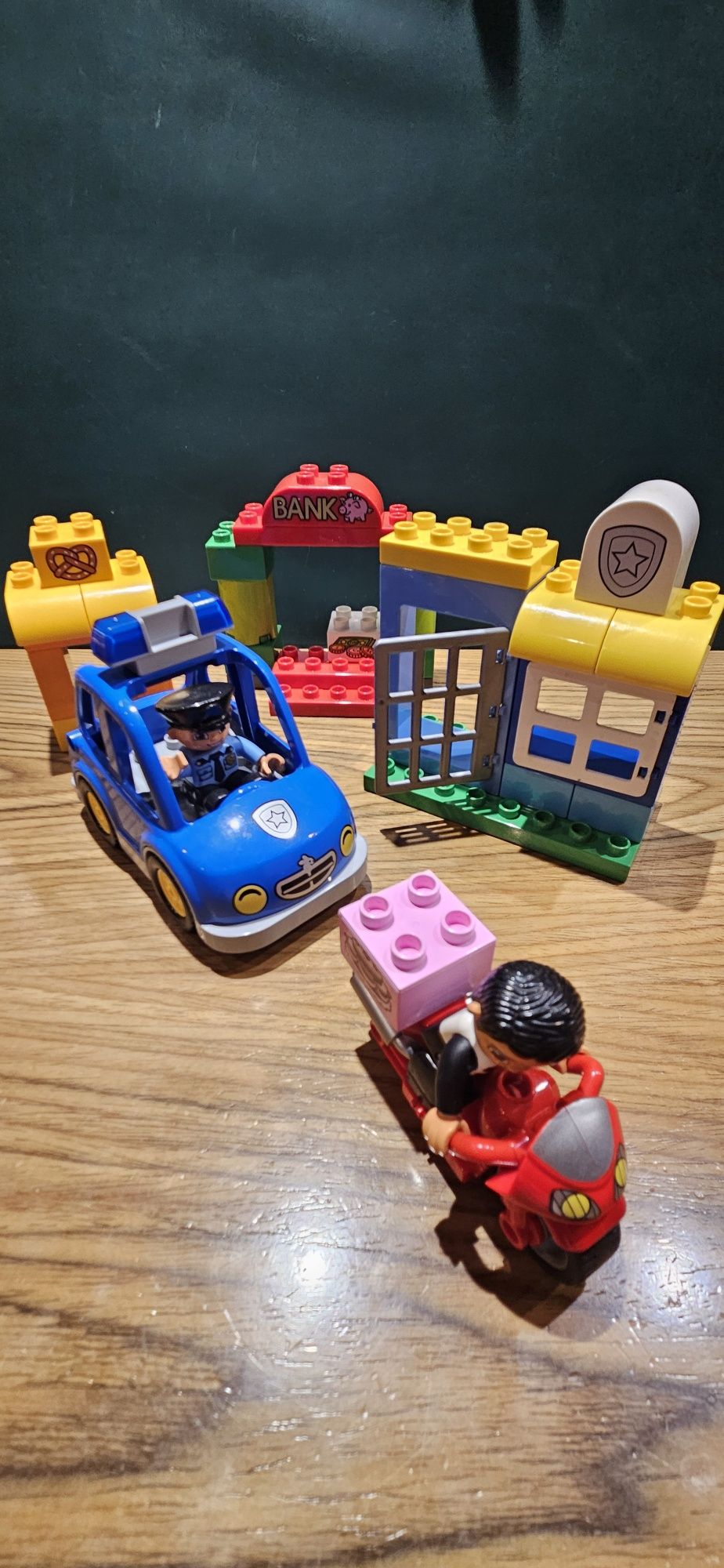 Lego.duplo zestaw policja złodziej motor