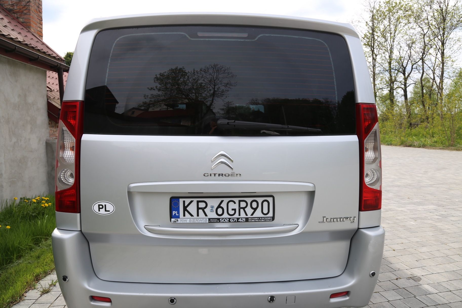 Wynajem Busa 9 osób . Citroen Jumpy  2.0 HDi 128 km Wolne od 06 do 14