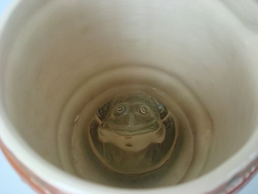 Сувенирная коллекционная пивная кружка жаба(пивной бокал)