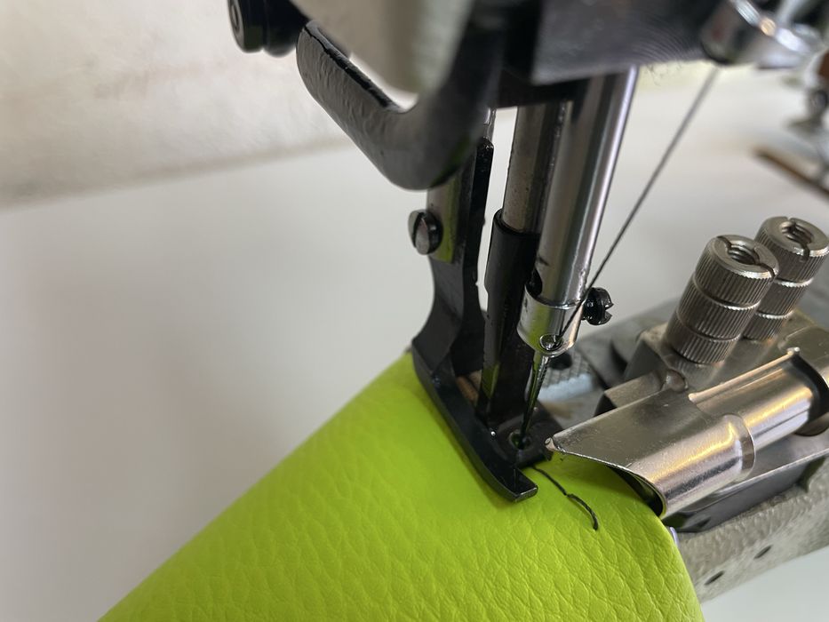 Maszyna do szycia Lamowarka lamowacz ramieniówka TYPICAL GC2605