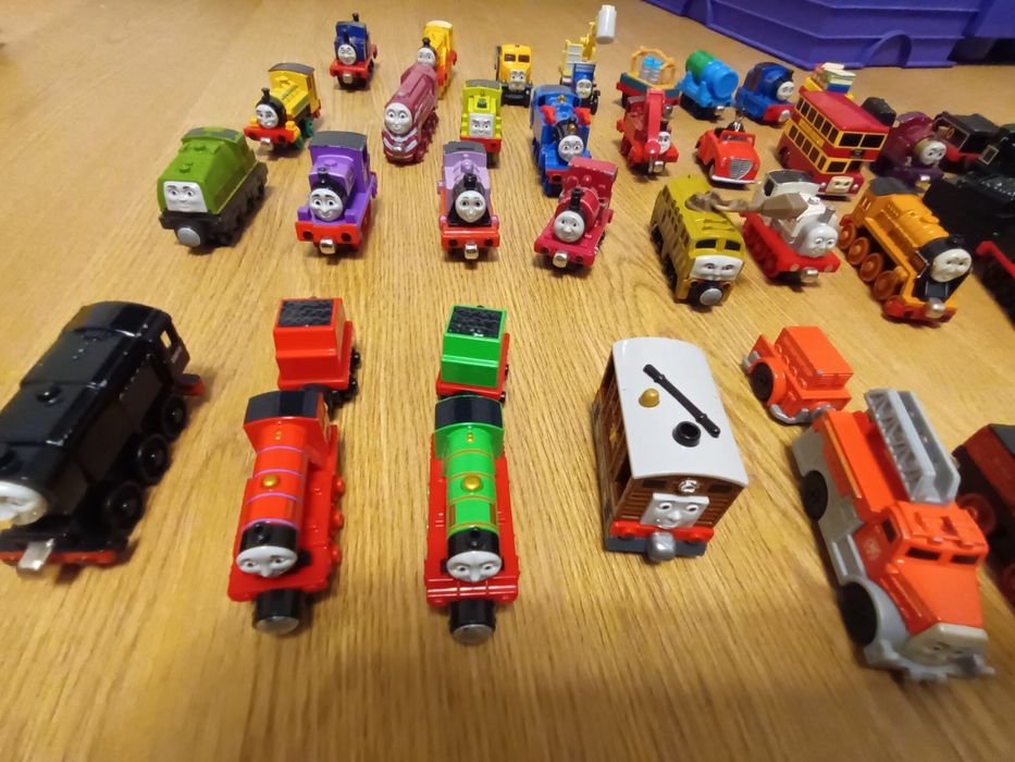 Lokomotywy Tomek I przyjaciele Take n Play magnes