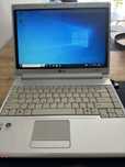 Oldskulowy laptop LG LGR31