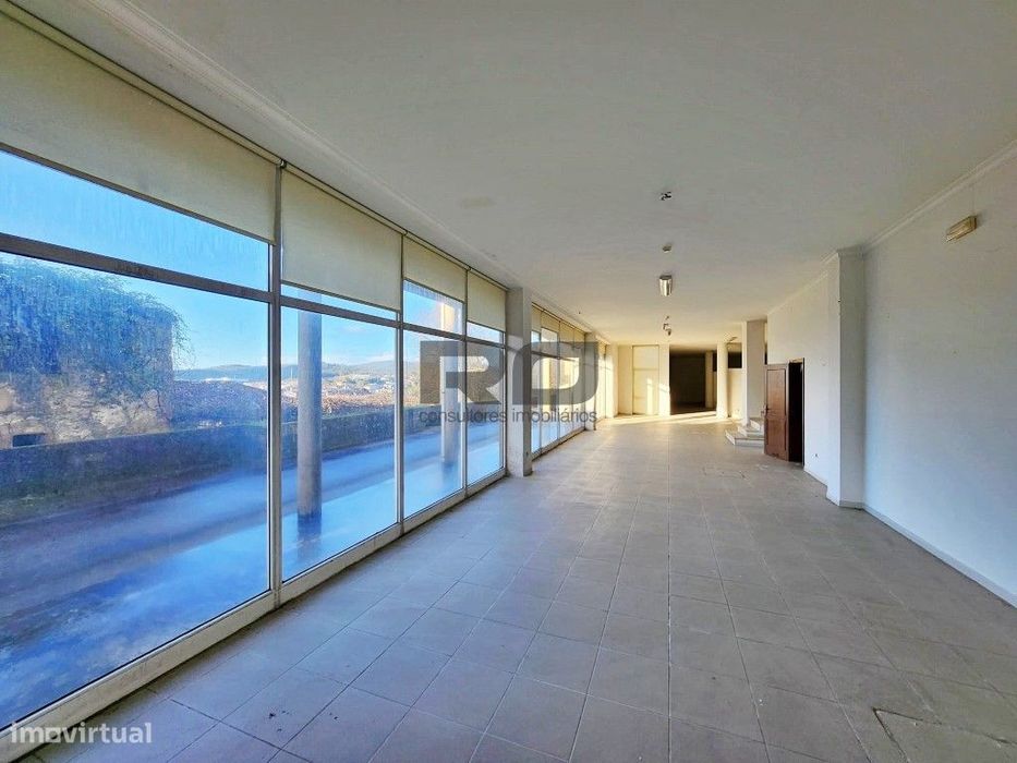 Espaço comercial com excelente visibilidade