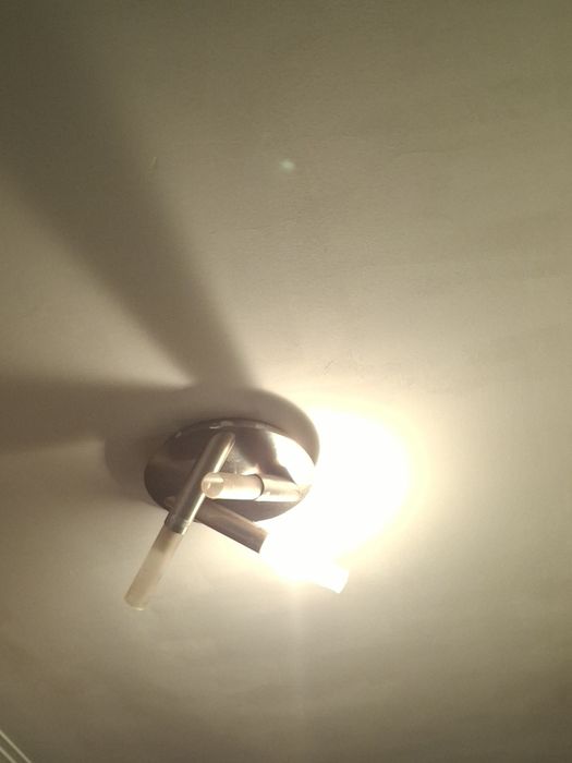 Vendo candeeiro de teto dá até 3 lâmpadas