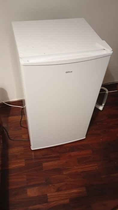 Vendo mini frigorífico com 2 meses de uso,nota fiscal