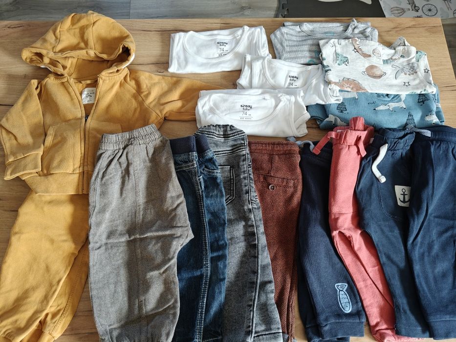 Zestaw ładnych ubranek dla chłopca, rozmiar 74