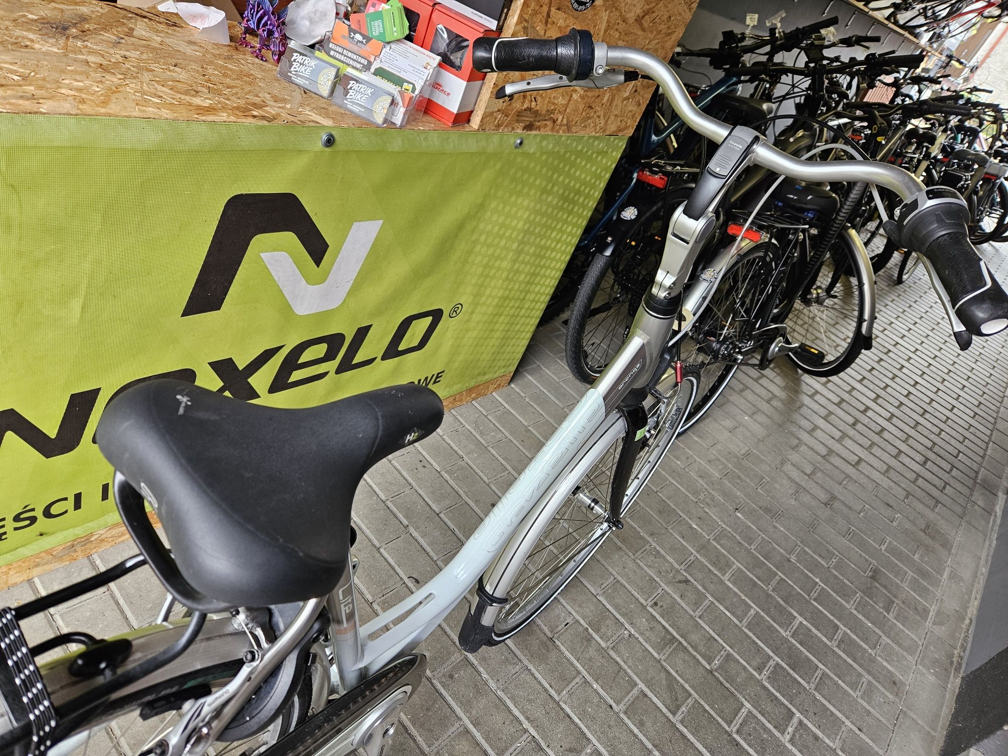 GAZELLE ORANGE używany rower damski holenderski NEXUS 7 koła 28