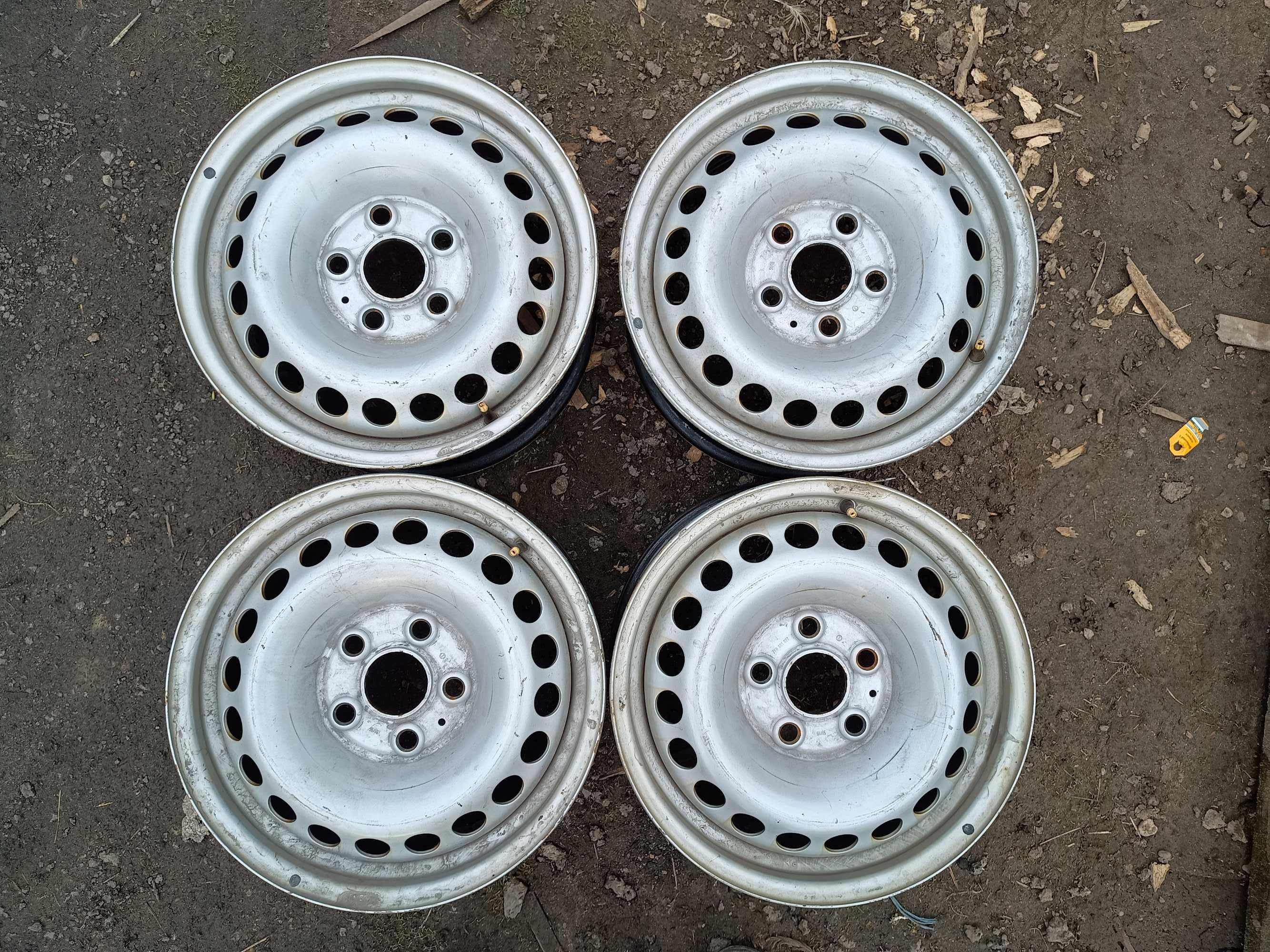 Felgi stalowe 16'' 5x120 VW T5, T6 itp