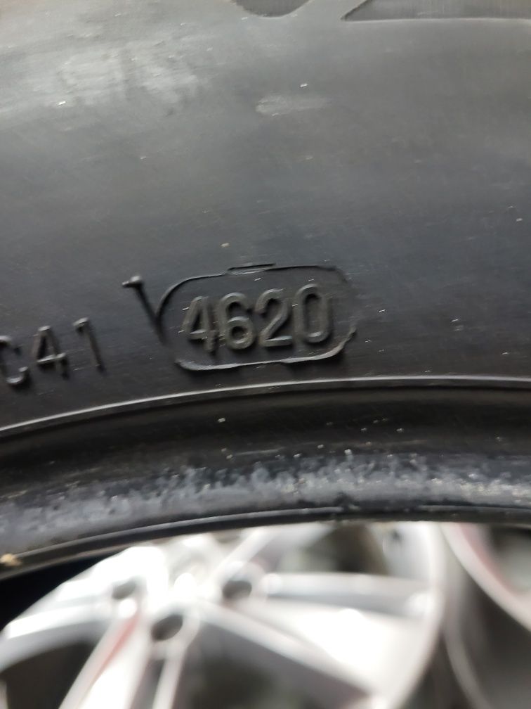 Opona Zimowa BRIDGESTONE 235/60 R18 130H