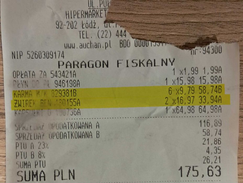 Karma i żwirek dla kota