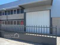 Armazém para arrendar na Zona Industrial de Tamel (São Veríssimo - ...