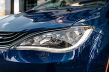 Chrysler Pacifica e- Hybrid Plug-in nowe opony/nowa grzałka/grzane fotele/ParkSense