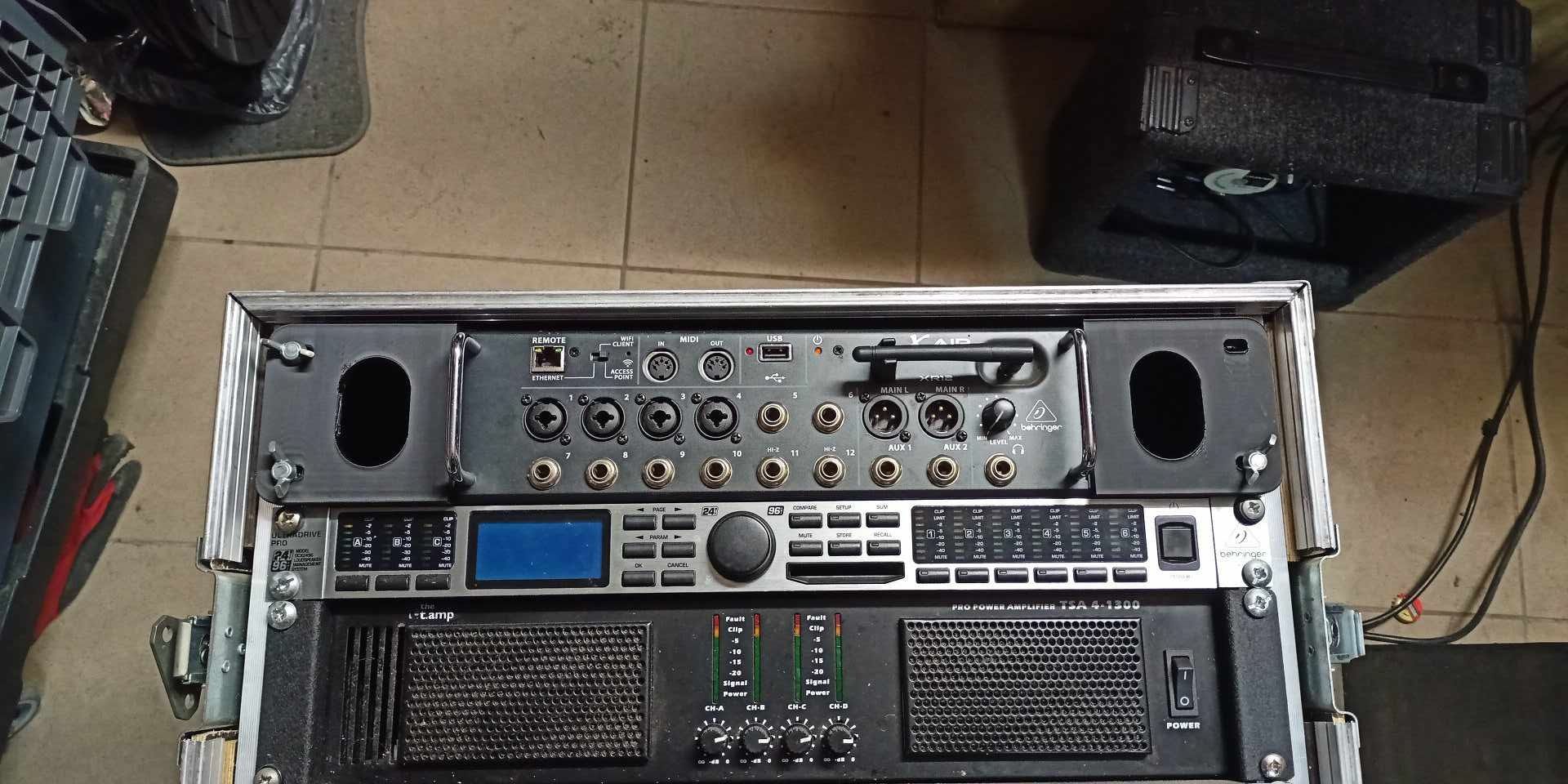Uchwyt uszy Behringer Midas SD8 XR12 MR12 Rack 19" lico