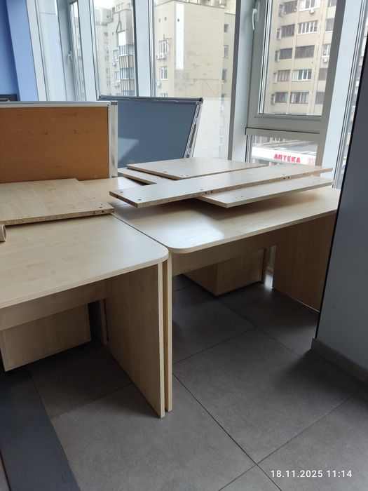 Столы письменные под ремонт