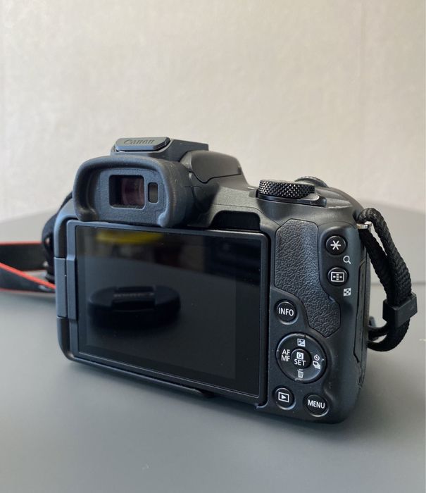Фотоапарат canon r 50