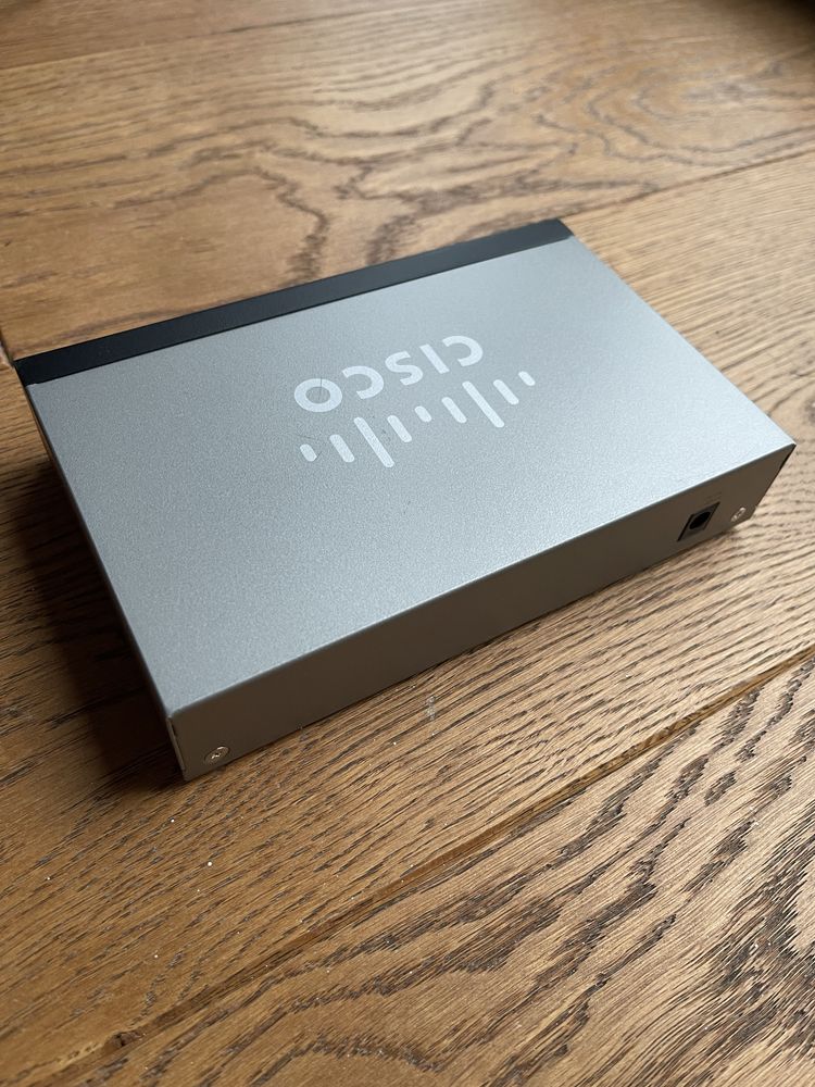 Cisco 8p SG100D-08-EU (8x10/100/1000Mbit)