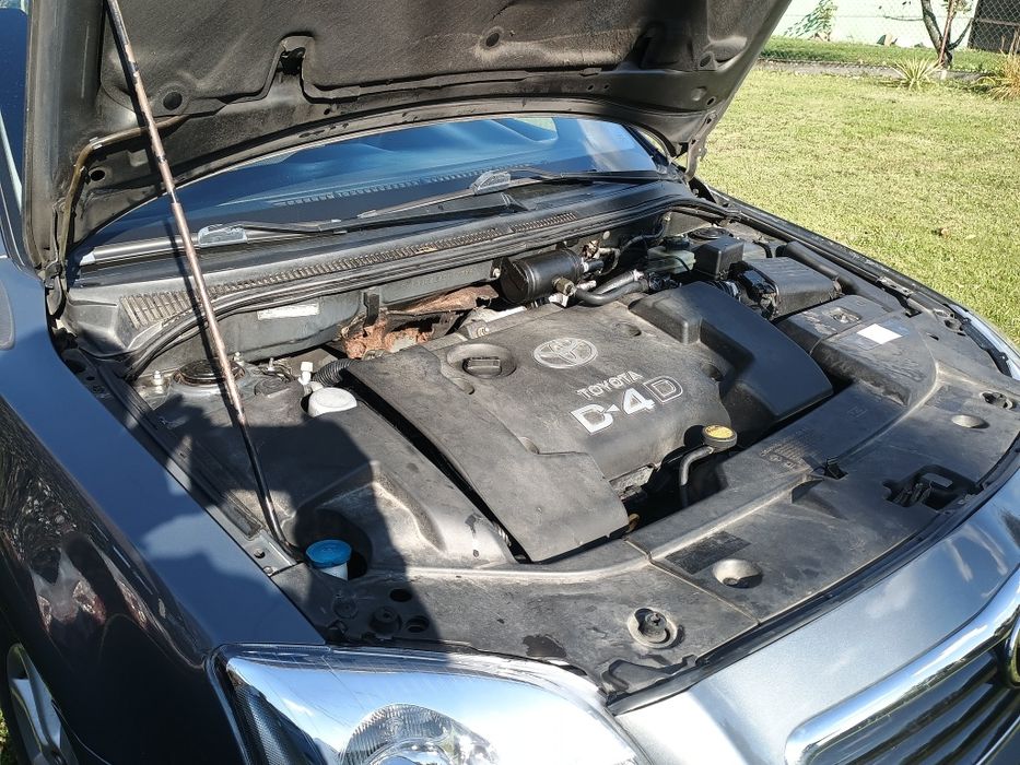 Sprzedam Toyota avensis 2.0 d4d