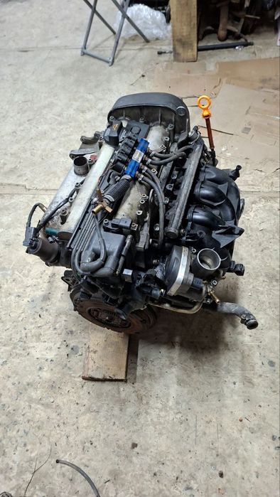 Двигатель все навесное 1.4і 16V AXP golf 4  Bora Skoda Octavia
