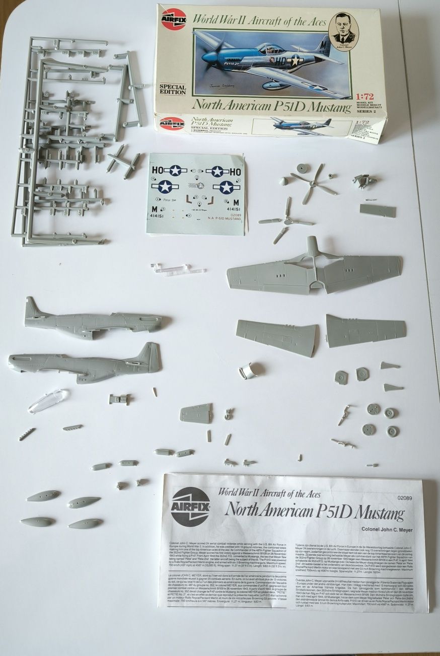 Avião coleção P51D Mustang - escala 1:72 incompleto