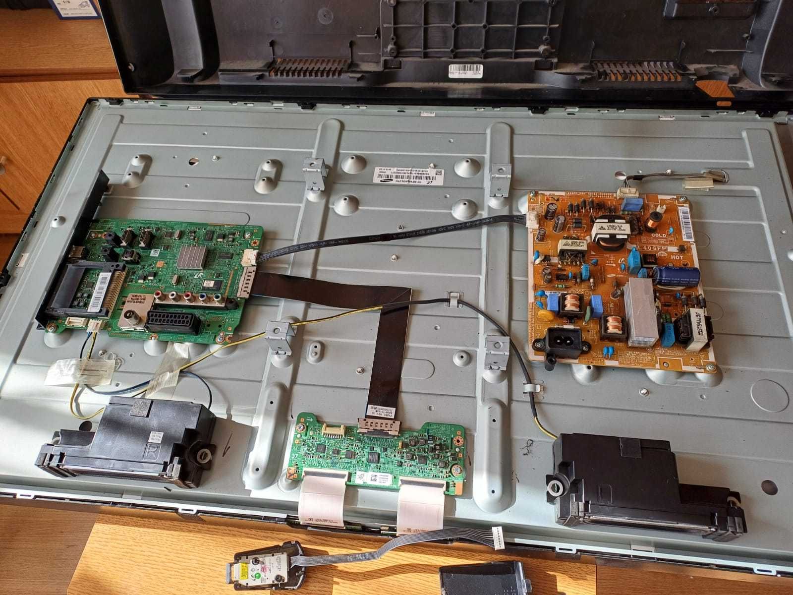 Samsung UE40EH5000 na części uszkodzona matryca