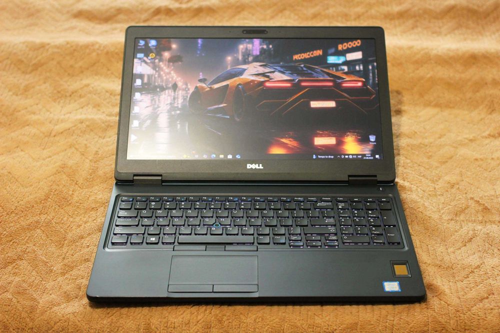 DELL 5580/Core i5-7440HQ/Nvidia GT940MX 2GB/16GB/256GB/АКБ5ч/15 ipsFHD