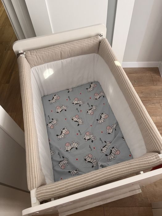 Колиска , дитяче ліжечко