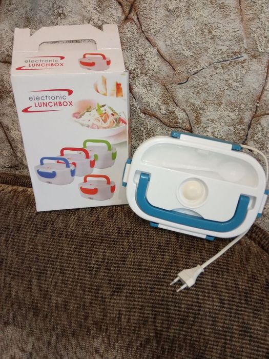 Ланч- бокс с подогревом, цвет белый с голубыми ручками