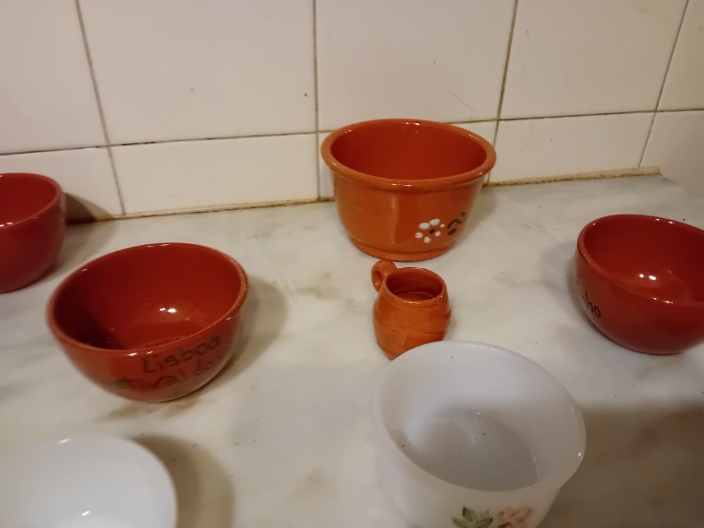 Conjunto de 15 Taças em Barro/Loiça Diversas