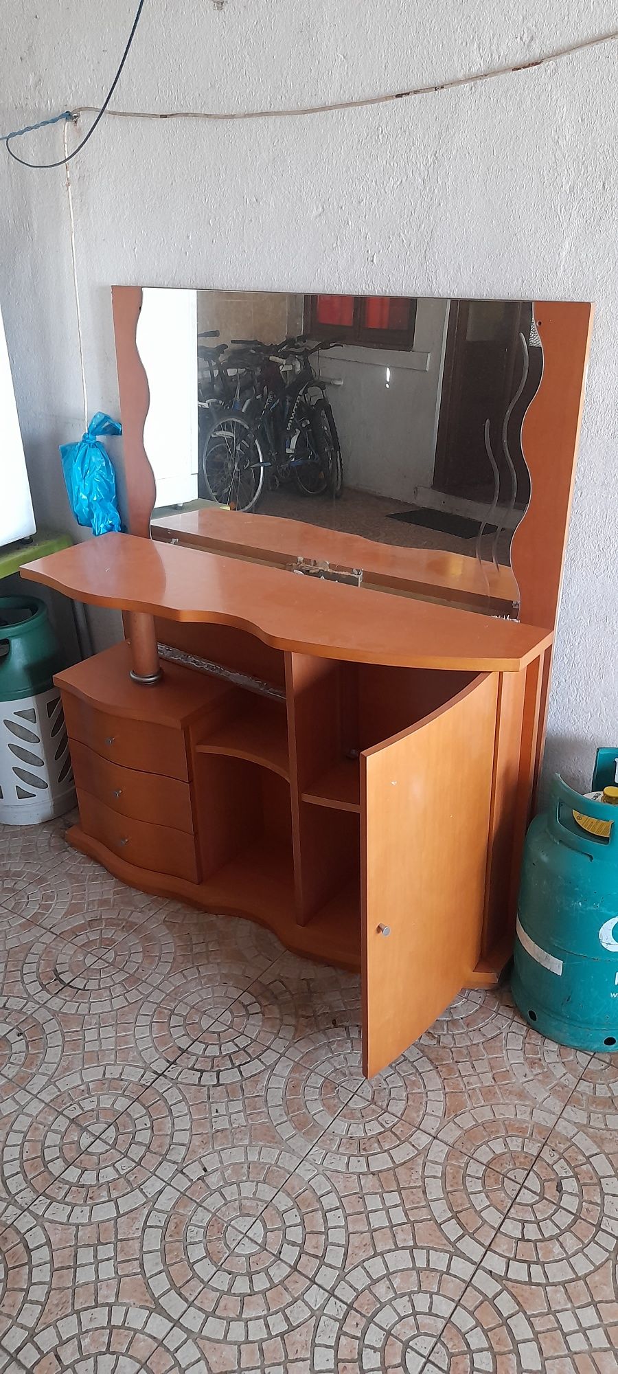 Móvel de sala impecavel