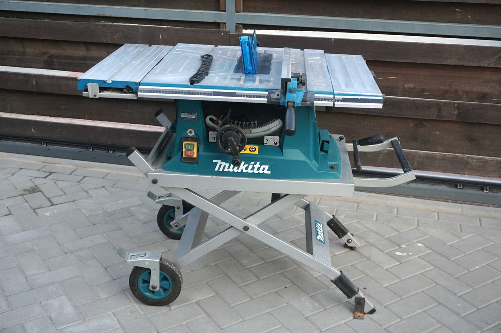 Piła stołowa plus stół MAKITA MLT100 pilarka