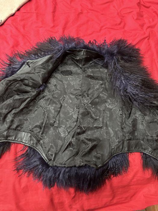 Продам жилеку, мех натур. Лама