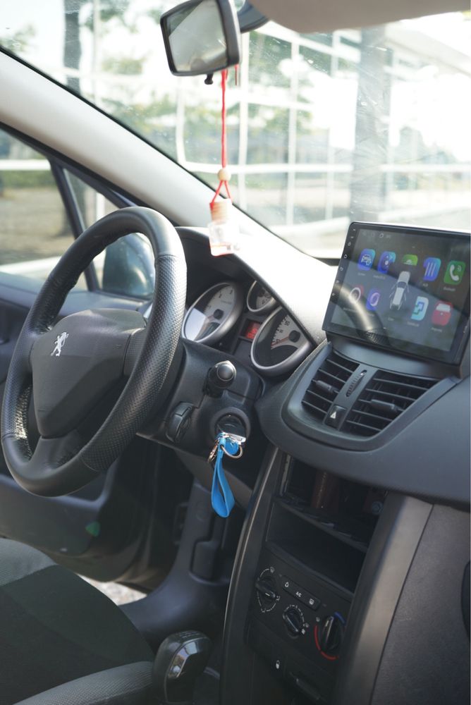 Peugeot 207 do ano 2006