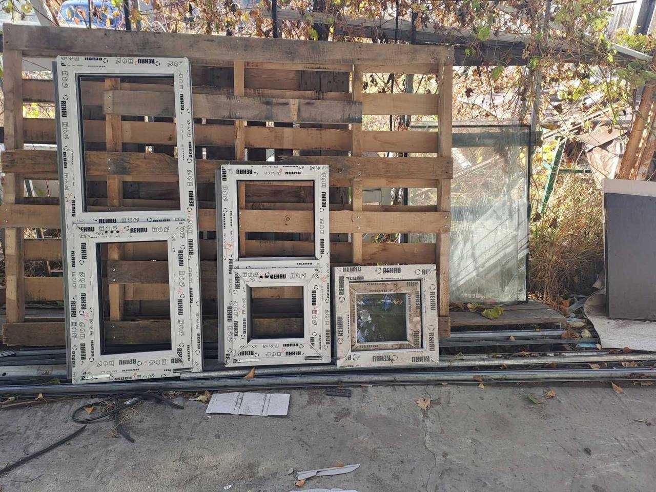 Продам б/у металопластикові вікна (Rehau та Viknaland)