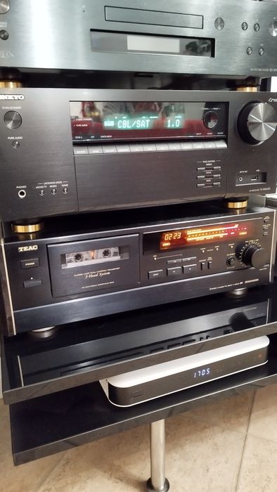 TEAC V-9000 stereo cassette deck