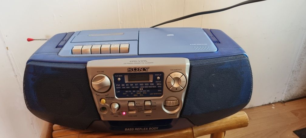 Sprzedam radiomagnetofon