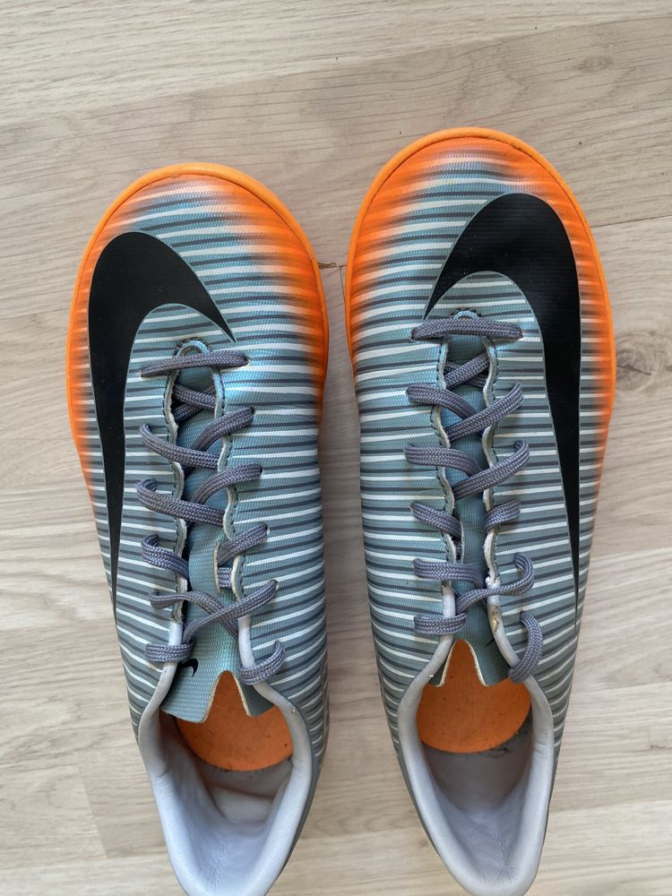 Сороканіжки футзалки бампи копочки 38р24см Nike Mercurial OriginajНайк