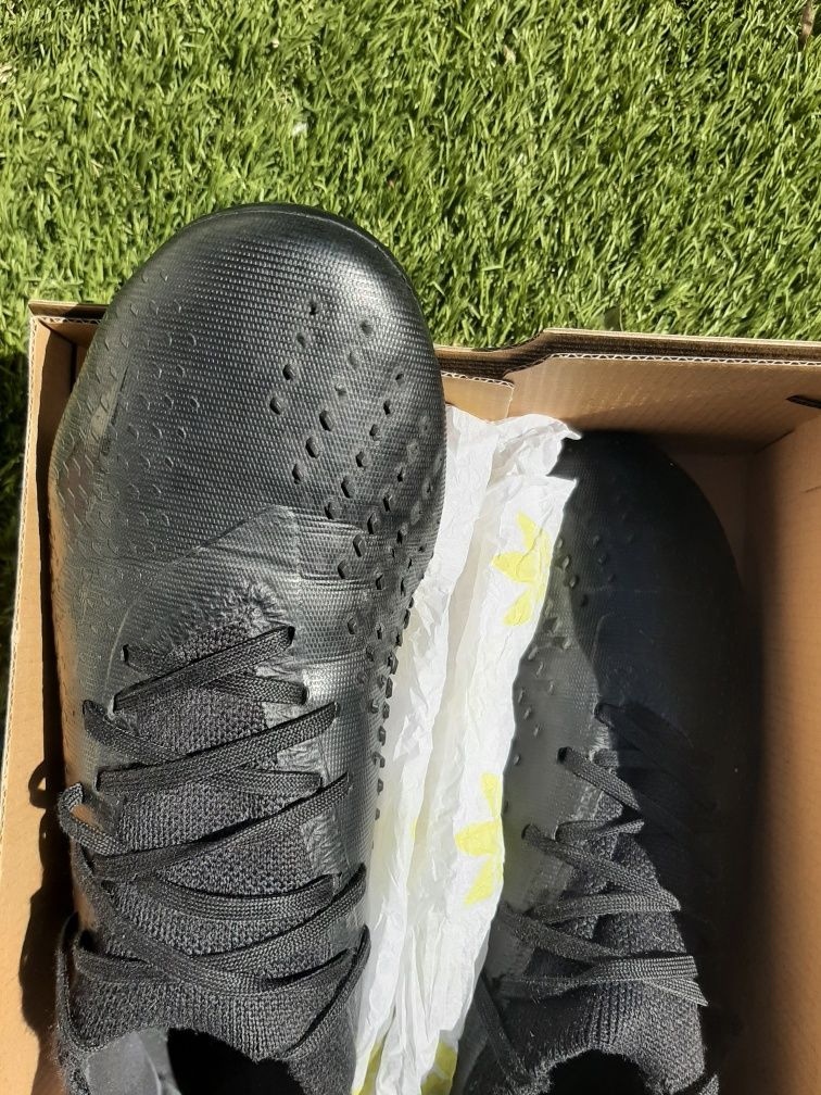 Adidas PREDATOR Accuracy. 2