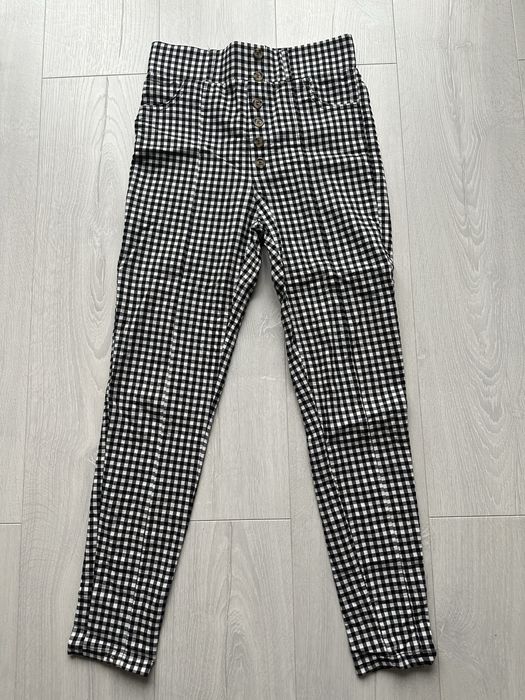 Spodnie z wysokim stanem w kratkę