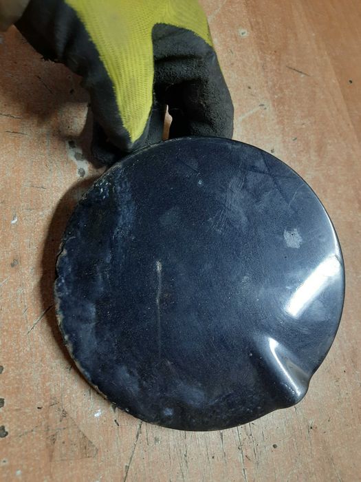 A1635842426 кришка лючок топливного паливного бака Мерседес МЛ w163